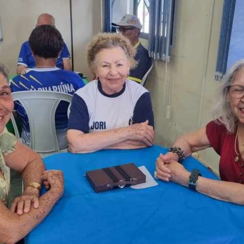 Viva Melhor premia duplas de Domin e Buraco